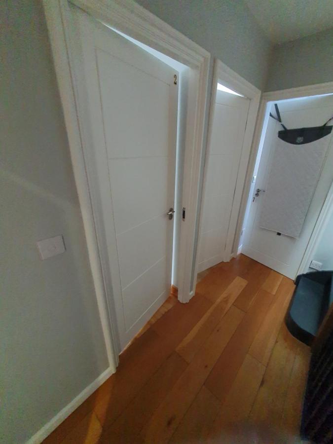 Beautiful Guest Rooms, Free Parking, 30Min Heathrow, 40Min Wembley, 60Min Central London Greenford  Exteriér fotografie
