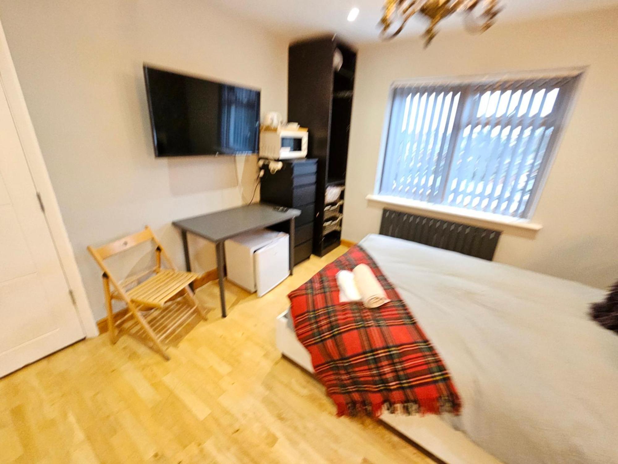 Beautiful Guest Rooms, Free Parking, 30Min Heathrow, 40Min Wembley, 60Min Central London Greenford  Exteriér fotografie